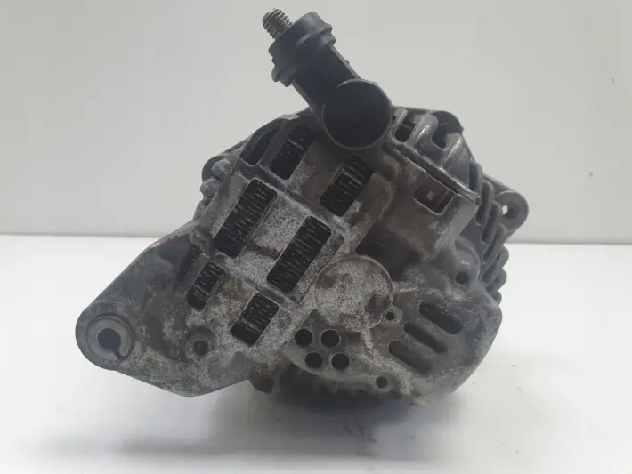Subaru Legacy IV 2.0 B ALTERNATOR 23700-AA520 23700 AA520