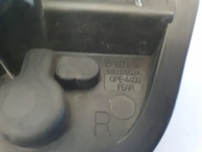 Opel Corsa D 3D WKŁAD TYLNEJ LAMPY ŻARÓWKI TYLNEJ PRAWY TYŁ 89037852A