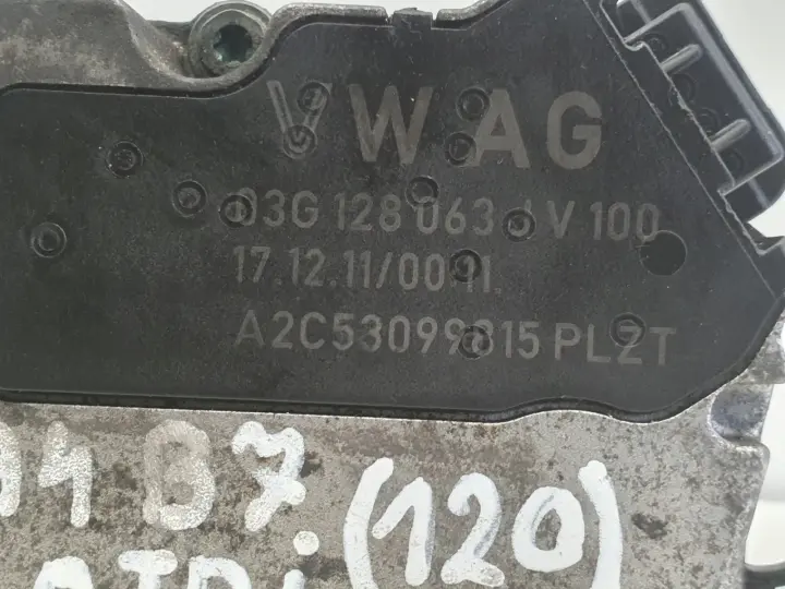 Audi A4 B7 2.0 TDI PRZEPUSTNICA 03G128063J