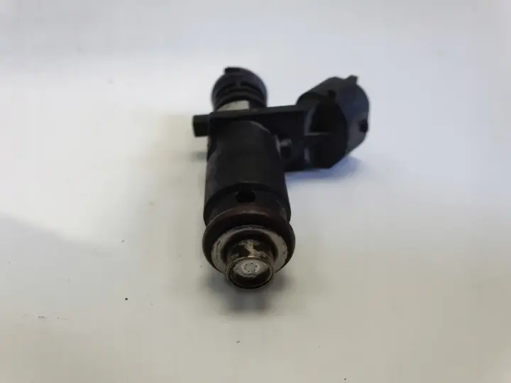 Seat Altea 1.6 8V WTRYSKIWACZ wtrysk 06A906031CM