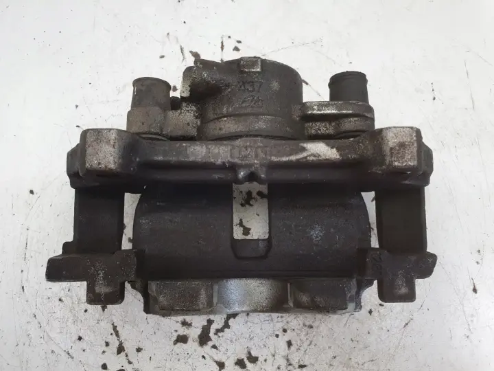 Volvo S60 III XC60 II PRZEDNI ZACISK HAMULCOWY lewy przód KIEROWCY 31665740