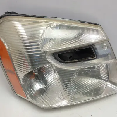 Chevrolet Equinox PRZEDNIA LAMPA PRAWA prawy przód