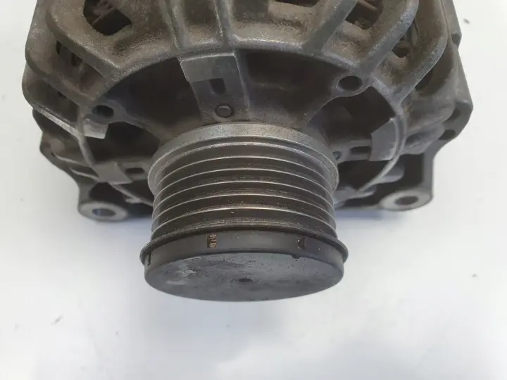 Citroen Berlingo II 1.6 HDI ALTERNATOR 9665580680 valeo