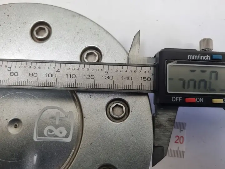 Ford DEKIELEK FELGI Kapsel kołpak 2M5V-1000-CA 152mm