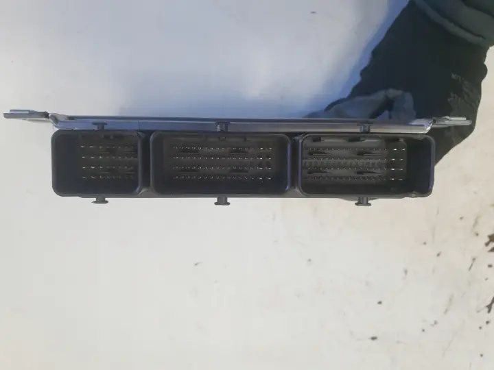 Dacia Sandero II 0,9 TCE KOMPUTER SILNIKA sterownik 237109775R 237109776R