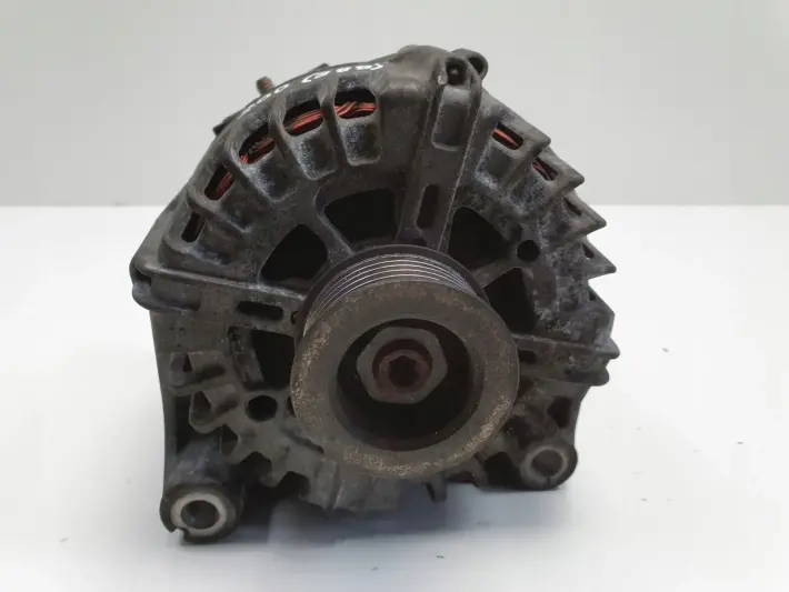 BMW E87 E90 2.0 D ALTERNATOR valeo 7802261 AL04 180A
