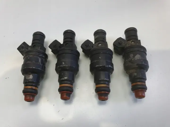 Audi A4 B5 1.8 20V WTRYSKIWACZ wtrysk 0280150444