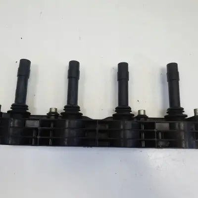 Opel Astra II G 1.4 1.6 16V CEWKA ZAPŁONOWA 19005212