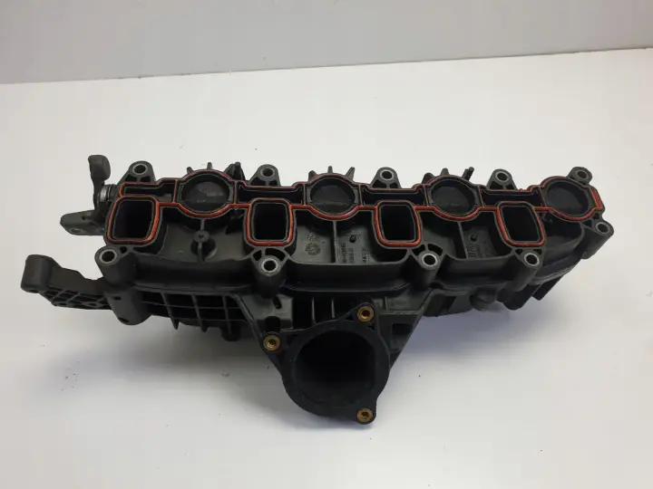 VW Passat B6 2.0 TDI KOLEKTOR SSĄCY 1030965S03