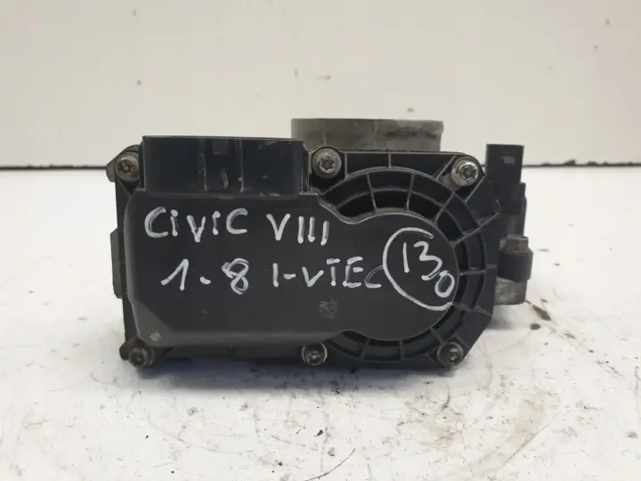 Honda Civic VIII 1.8 i-VTEC PRZEPUSTNICA oryginał