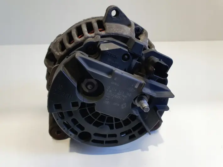 Nissan Qashqai 1.5 DCI ALTERNATOR bosch 0124525140 8200728292-C 150A