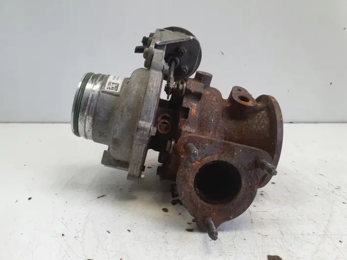 Volvo V40 II 2.0 D3 TURBOSPRĘŻARKA 31380131