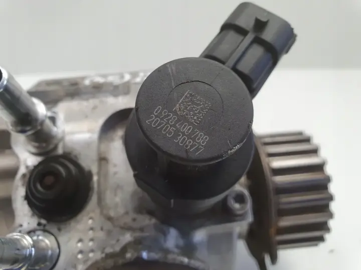 Peugeot Partner III 1.6 E-HDI HDI POMPA WTRYSKOWA 0445010516