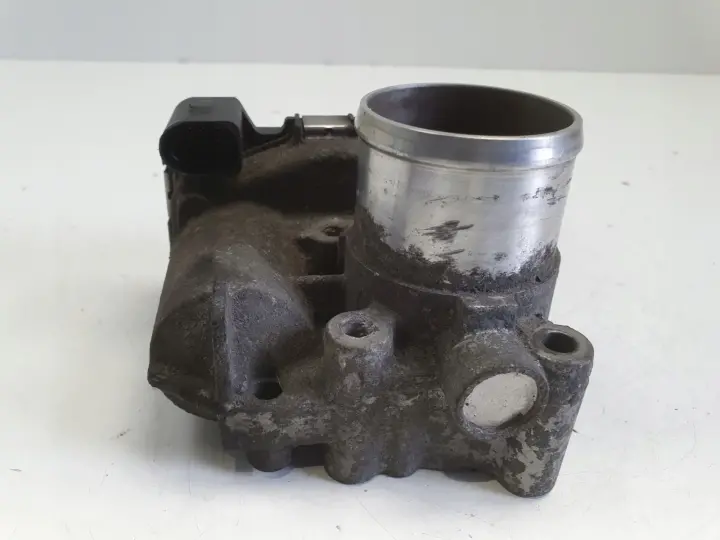 Opel Vivaro Trafic 2.0 DCI ROZRUSZNIK 0281002681 bosch 8200330810