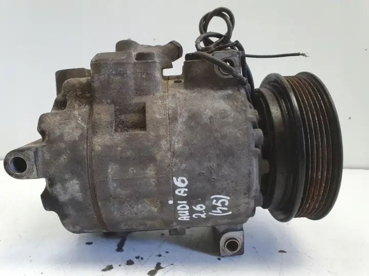 Audi A4 B5 2.6 V6 SPRĘŻARKA KLIMATYZACJI pompa 4D0260808