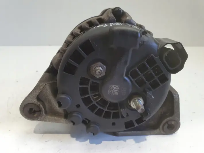 Opel Meriva B 1.4 T Turbo ALTERNATOR 13500582