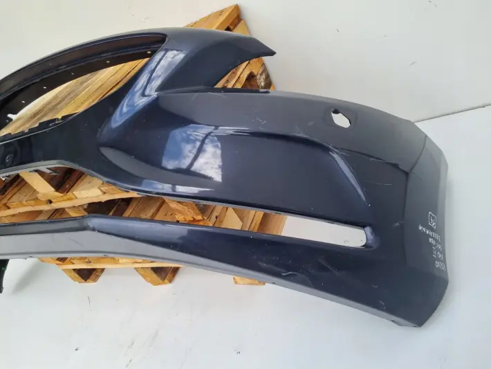 Volvo V40 II 12-16r PRZEDNI ZDERZAK przód 31283732
