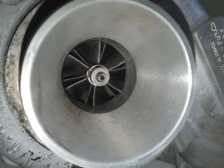 Ford Focus MK3 1.6 TDCI TURBOSPRĘŻARKA 9686120680