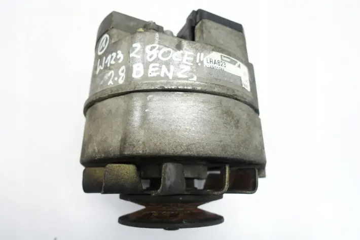 Mercedes W123 280CE 2.8 ALTERNATOR oryginał