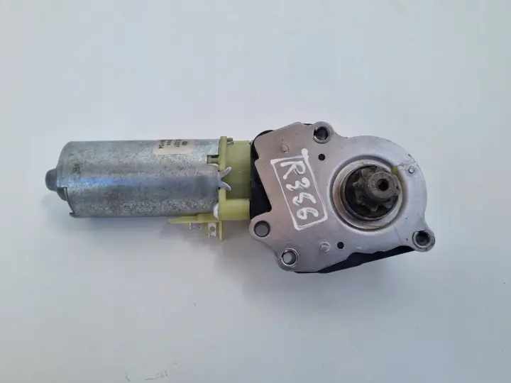 Volvo VOLVO V60 I S60 II XC60 I LEWY SILNICZEK FOTELA 0130002527