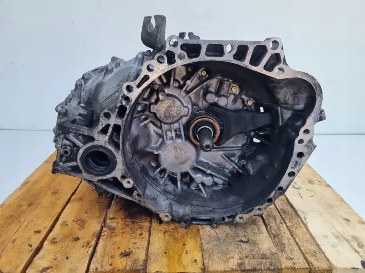 Toyota Corolla Verso 2.2 D4D SKRZYNIA BIEGÓW manualna MANUAL