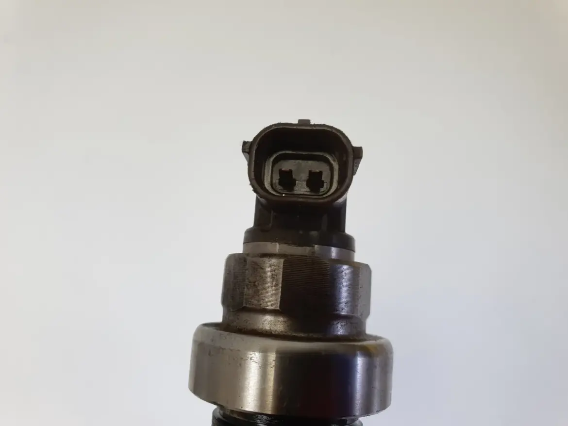 Opel Astra H III IV J 1.7 CDTI WTRYSKIWACZ wtrysk 8973762703 8-97376270-3