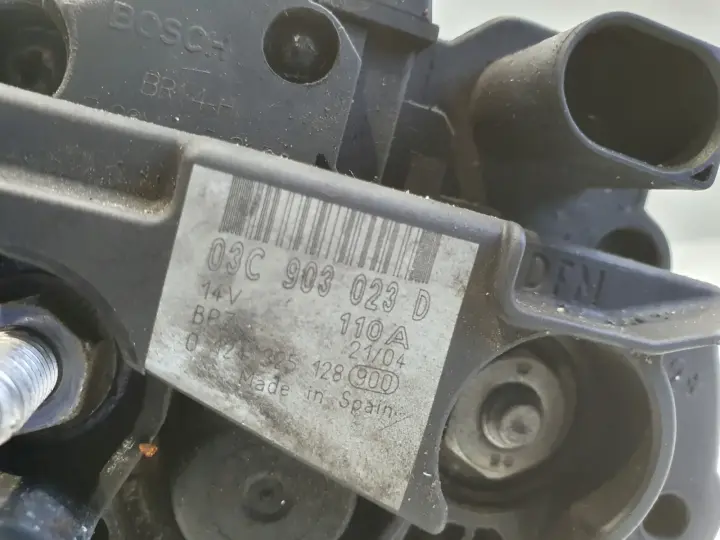 VW Golf V 1.6 FSI ALTERNATOR 03C903023D 110A bosch