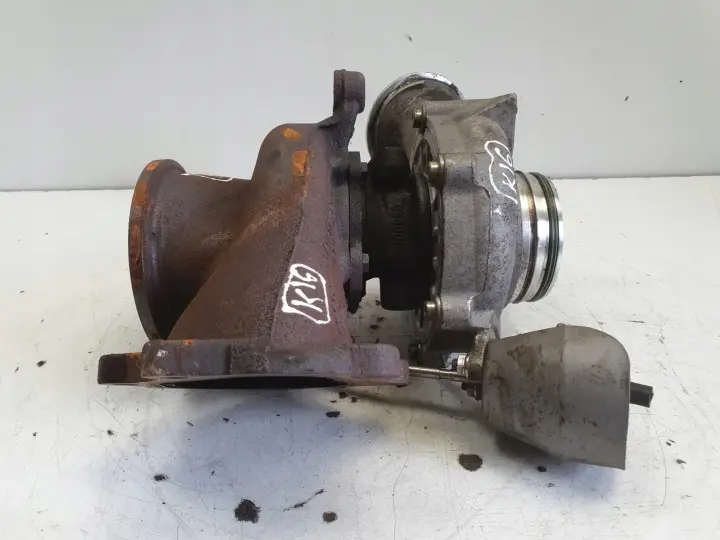 Volvo V60 II 2.0 D4 TURBOSPRĘŻARKA turbo 32240493 31491217