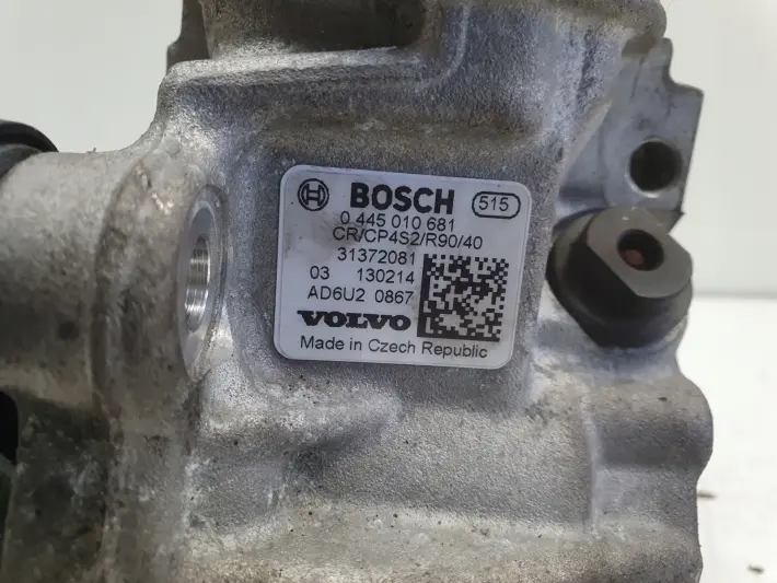 Volvo S60 II V60 2.0 D4 POMPA WTRYSKOWA paliwa 0445010681