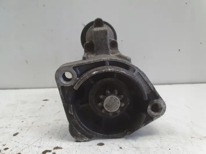 Audi A4 B6 1.9 TDI ROZRUSZNIK 0001124020 bosch