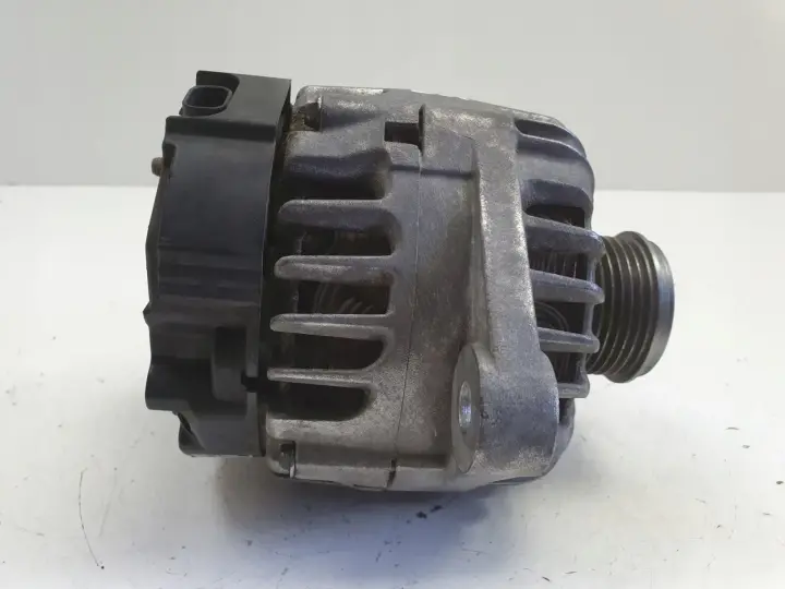 Opel Astra IV J 2.0 CDTI ALTERNATOR VALEO