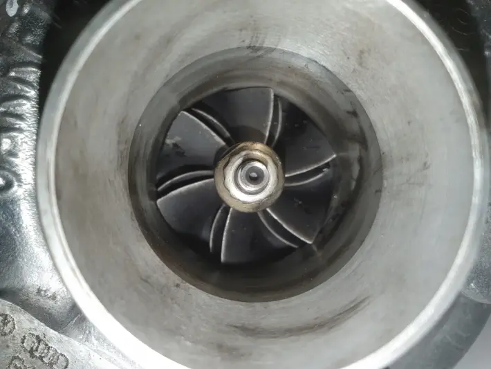 Audi A4 B5 1.9 TDI TURBOSPRĘŻARKA turbo 028145702