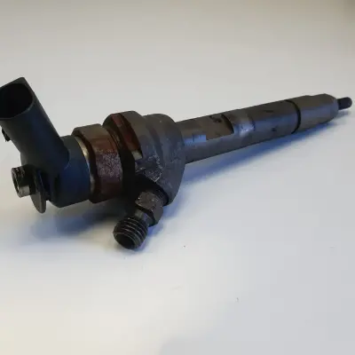 BMW E87 E90 E91 2.0 D WTRYSKIWACZ wtrysk 0445110289