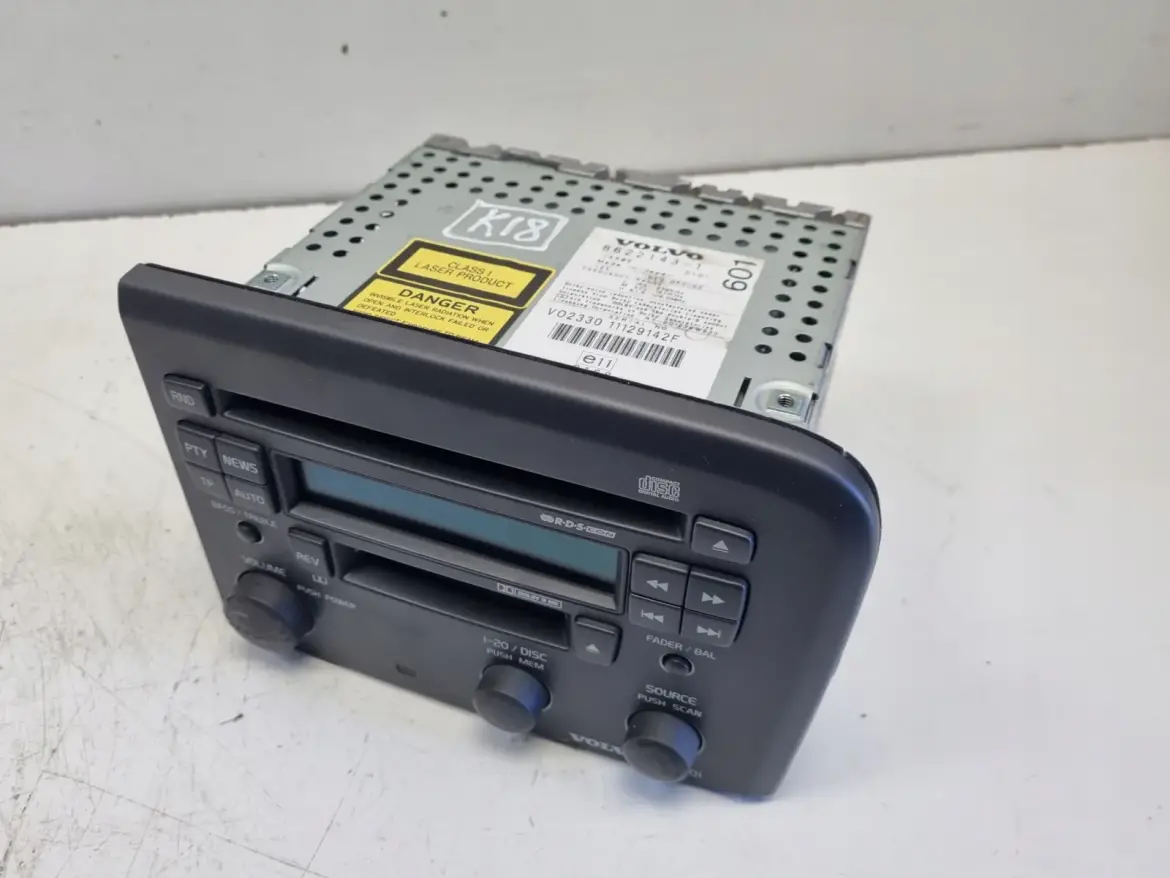 Volvo S80 I RADIOODTWARZACZ Radio CD 8622143 8622143-1