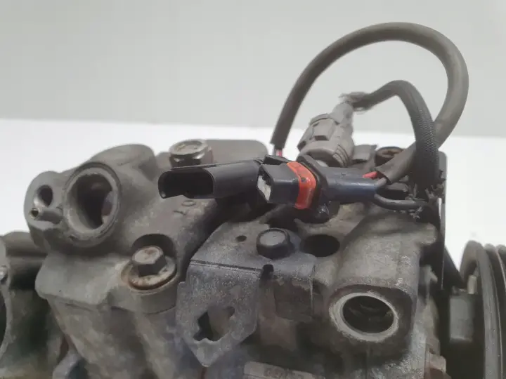 BMW E87 E90 E91 2.0 D N47 SPRĘŻARKA KLIMATYZACJI 447260-1852
