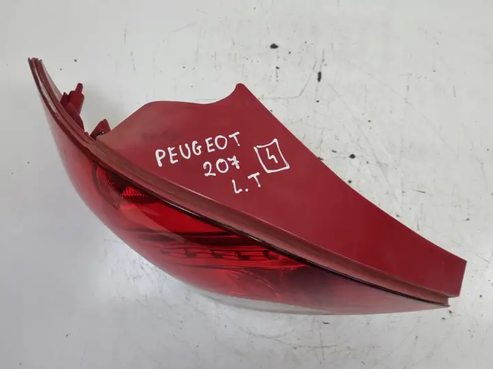 Peugeot 207 06-12r TYLNA LAMPA LEWA lewy tył kierowcy 968656608000
