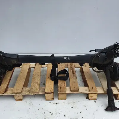 Opel Corsa F 1.2 TYLNA BELKA ZAWIESZENIA OŚ ŁADNA