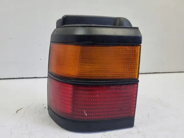 VW Passat B3 kombi TYLNA LEWA LAMPA Lewy tył kierowcy
