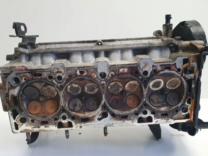 Opel Zafira B Astra J 1.6 16V A16XER GŁOWICA CYLINDRÓW 55559340