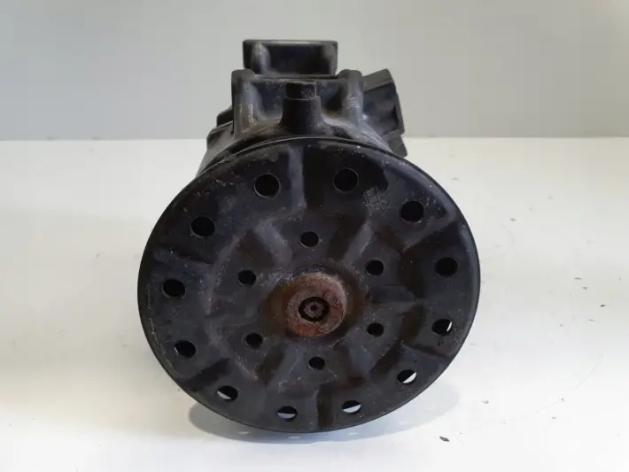 Lexus IS IS220 2.2 D-CAT SPRĘŻARKA KLIMATYZACJI 447260-1290