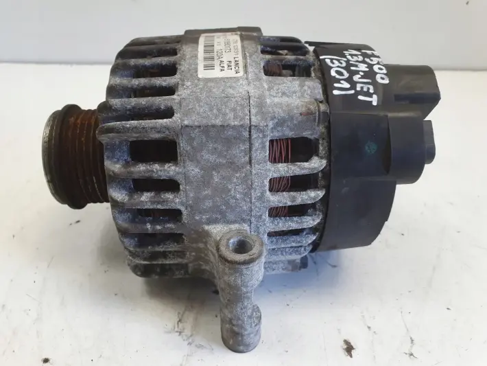 Fiat 500 1.3 MultiJet M-JET ALTERNATOR denso 51880173 120A