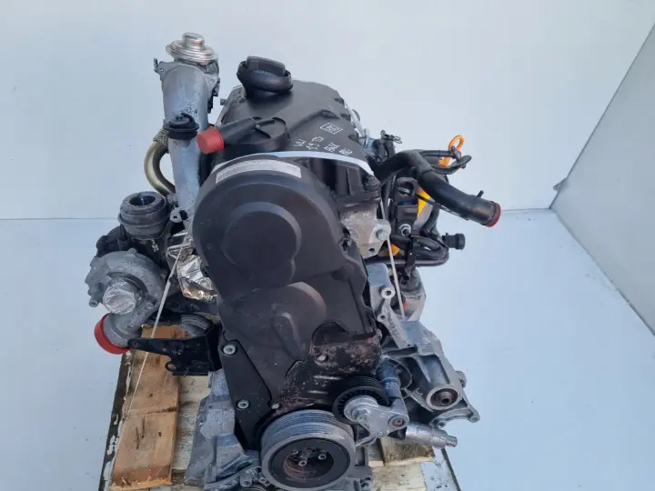 SILNIK KOMPLET Audi A6 C5 1.9 TDI 130KM pali AWX