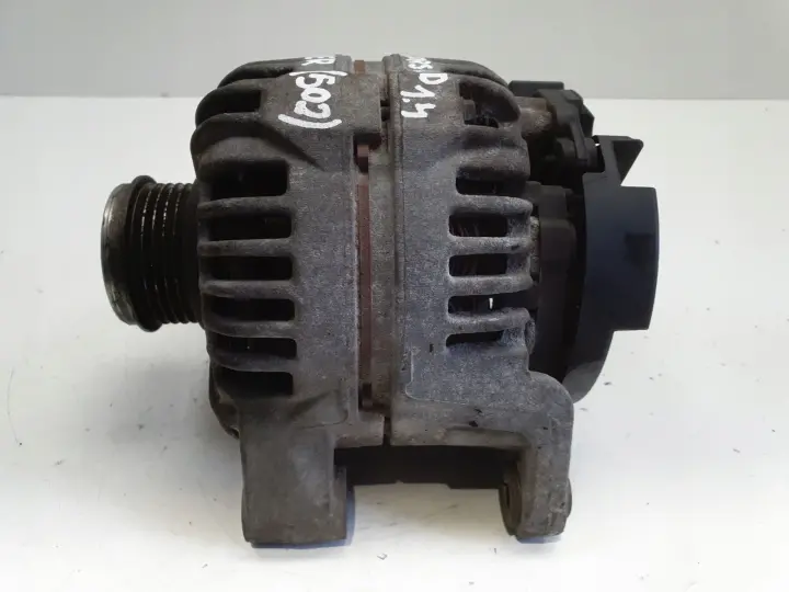 Opel Corsa D 1.4 16V ALTERNATOR bosch 0124425087 120A CM