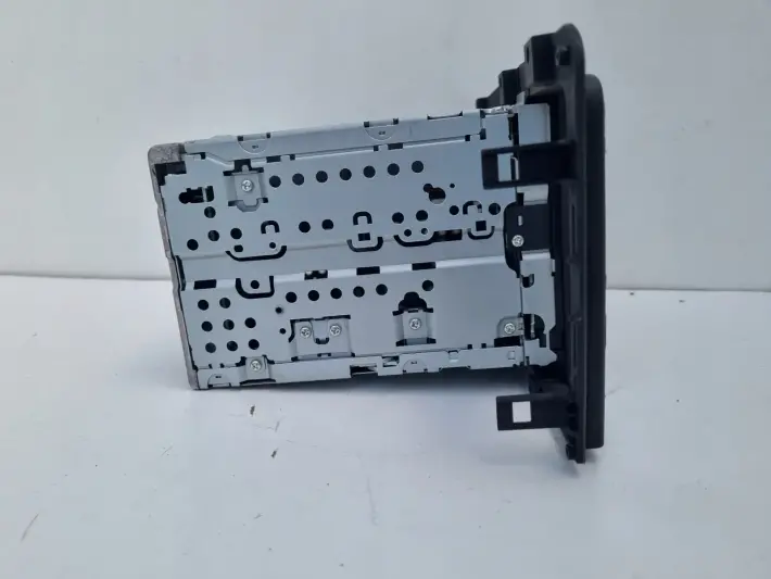 Volvo S60 I XC70 I V70 II lift RADIOODTWARZACZ CD Radio 3126000-1 HU-650