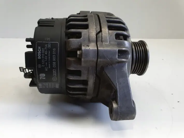 Audi A4 B5 1.8 T ALTERNATOR bosch 0123310022 70A