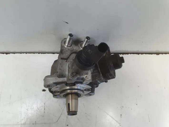 BMW E87 E90 E91 2.0 D N47 POMPA WTRYSKOWA paliwa 0445010506
