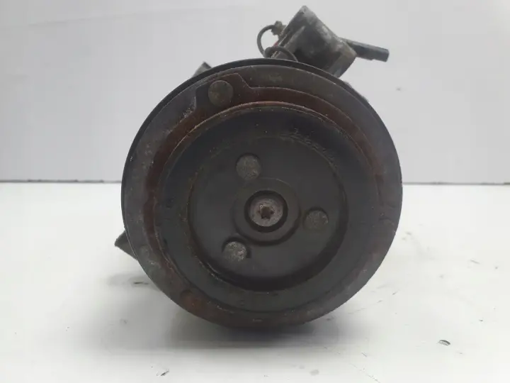 BMW E90 E91 2.0 i SPRĘŻARKA KLIMATYZACJI pompa 9156820