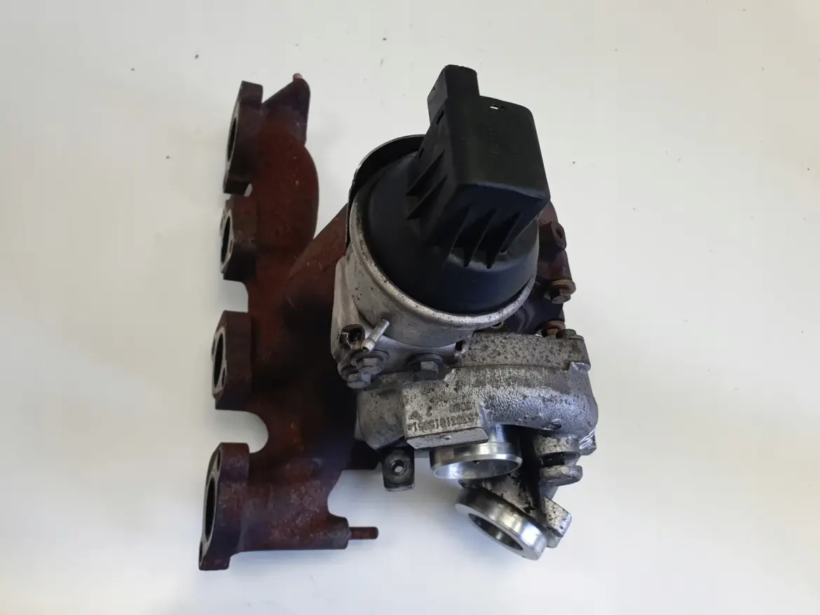 VW Passat B6 2.0 TDI TURBOSPRĘŻARKA turbo 03L253019J