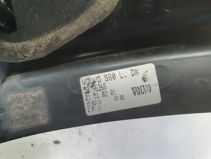 Volvo S60 II 10-13r TYLNIA TYLNA LAMPA PRAWA prawy tył ŁADNA 30796268