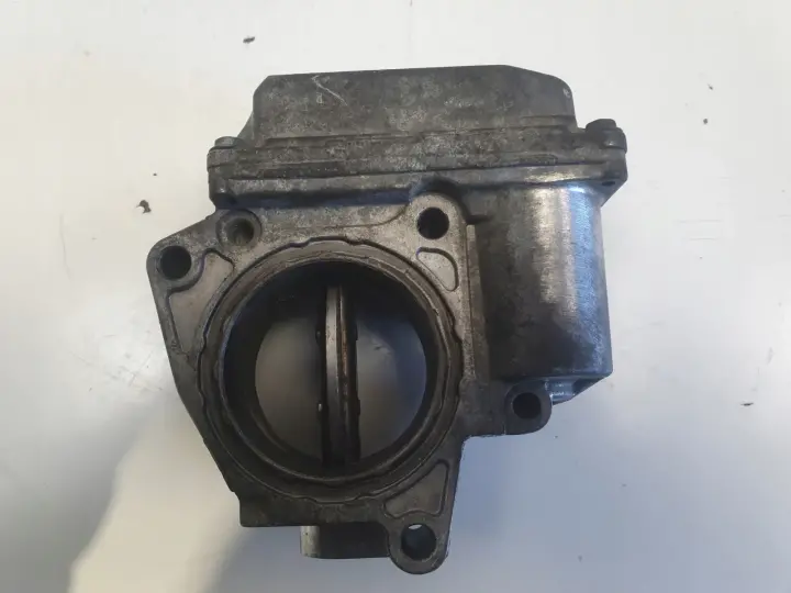 VW Golf V 1.9 TDI PRZEPUSTNICA 03G128063C